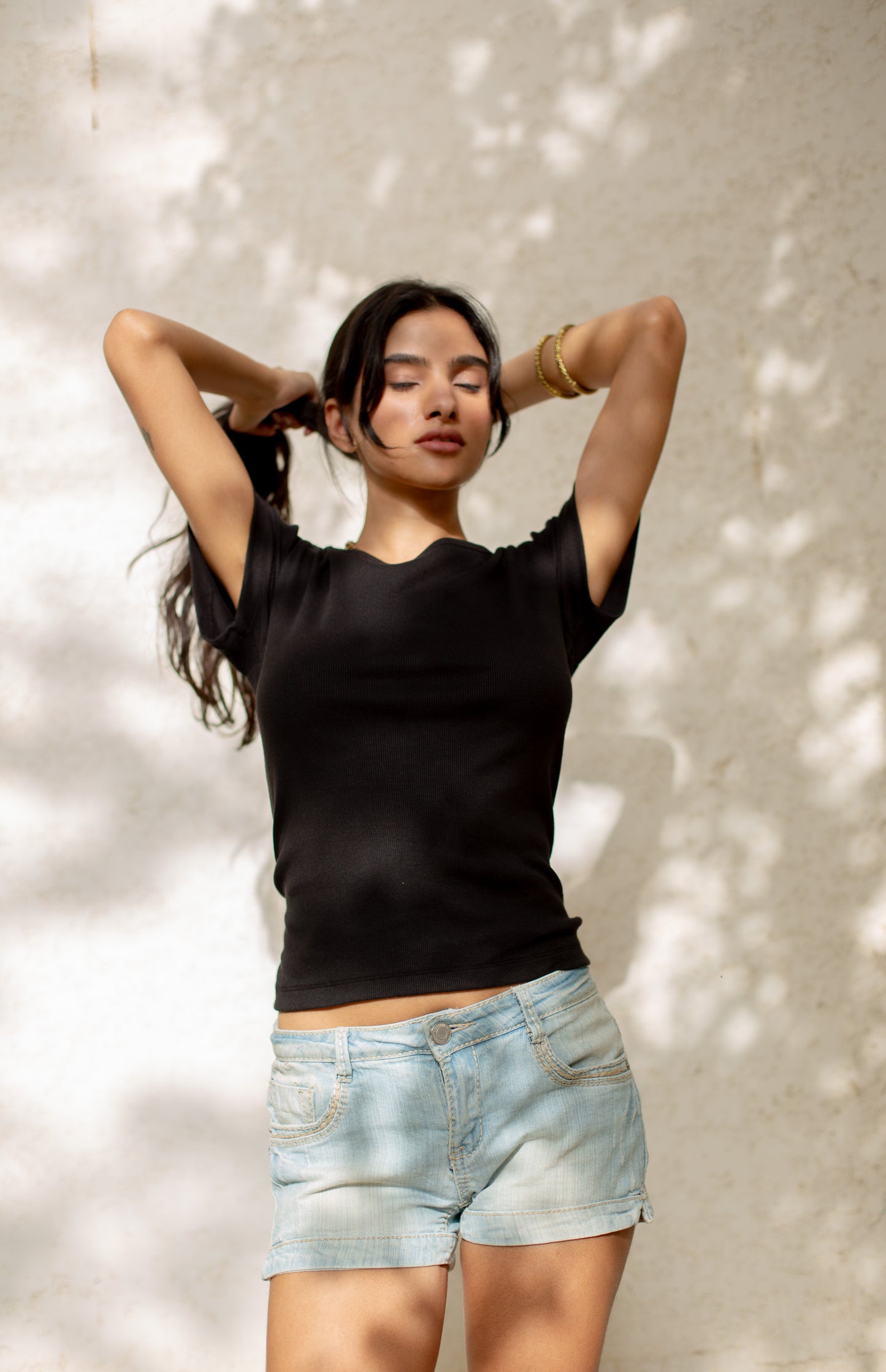 Mila Basic T-Shirt